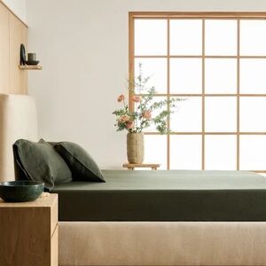 Quince European Linen Fitted Sheet Set Pine Queen